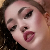 Ніксі Ікс Ес Оголені