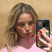 нораааааааа Оголені