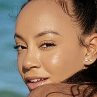 Уанандонлигоддессс Оголені