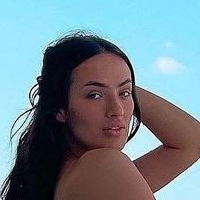 Пауліна Любас Оголені