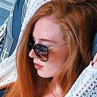 Пізі Оголені