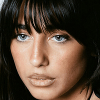 Ракеле Санторо Оголені