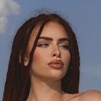 Рейчеллкка Оголені