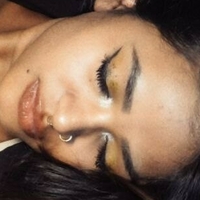 Раслііла Оголені