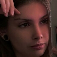 резквв Оголені