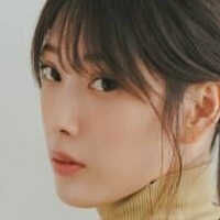 Сакі Акай Оголені