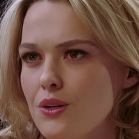 Саллі Бреттон Оголені