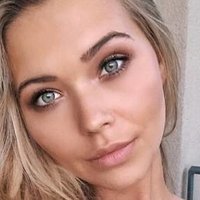 Сандра Кубицка Оголені