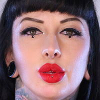 Санія Меллорі Оголені