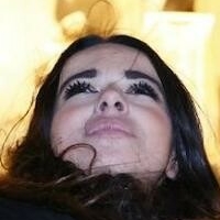 Сара Сантаолалья Оголені