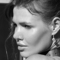 Саша Фокс Оголені