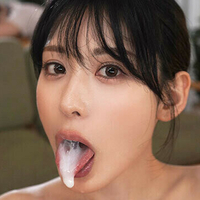 Сатомі Канеко Оголені