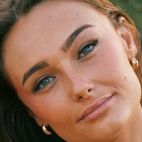 Shelby Lucisano Оголені