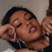 Шесмадсел Оголені