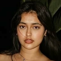 Шивані Палівал Оголені