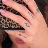 скайбрі Оголені