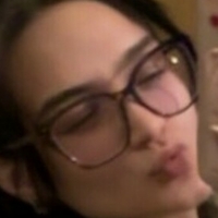 Соф Рейд Оголені