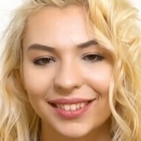 Софія Світ Оголені