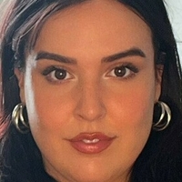 Стеф Ошірі Оголені