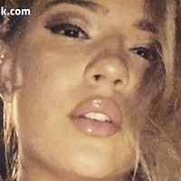 Стефані Каміла Оголені