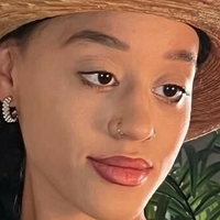 Стормі Майя Оголені