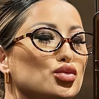 Сюзанна Курман Оголені