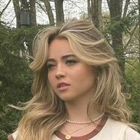 Тесс Голлоуей Оголені