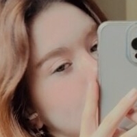 Тея Нью Оголені