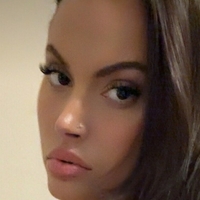 Тіффані Алісса Оголені