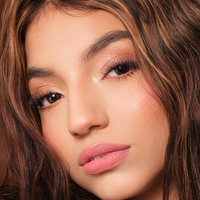 Вейл Ечеваррі Оголені