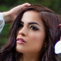 валентинагарз Оголені