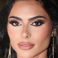 Ванне Перес Оголені