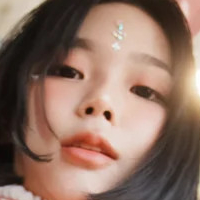 вмукіс Оголені