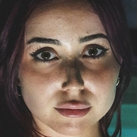 Кстейві Оголені