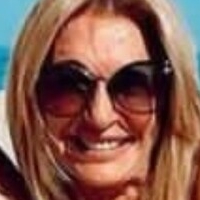 Яніна Латорре Оголені