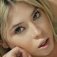 Йессіка Долл Оголені
