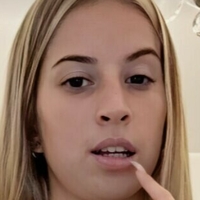 Зоелушмоделл Оголені